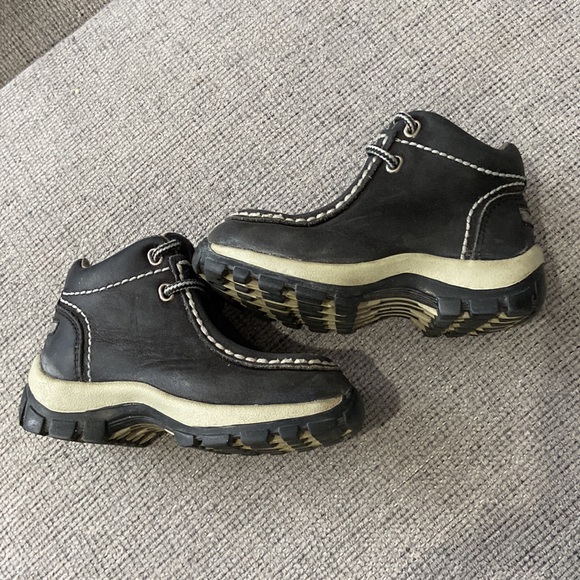 Loafer ankle height boot for toddlers size 9T leather - Picture 5 of 10